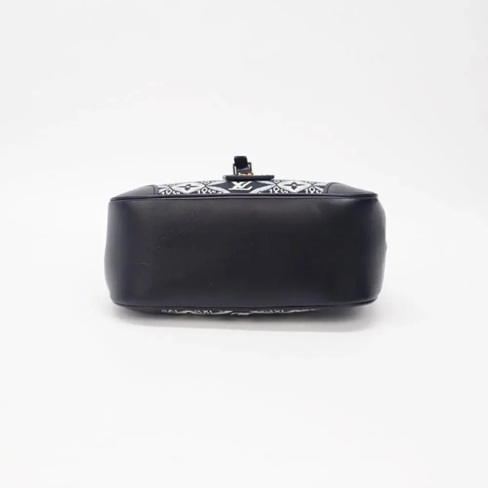 Louis Vuitton Coussin PM Shoulder Bag Lambskin Leather Black